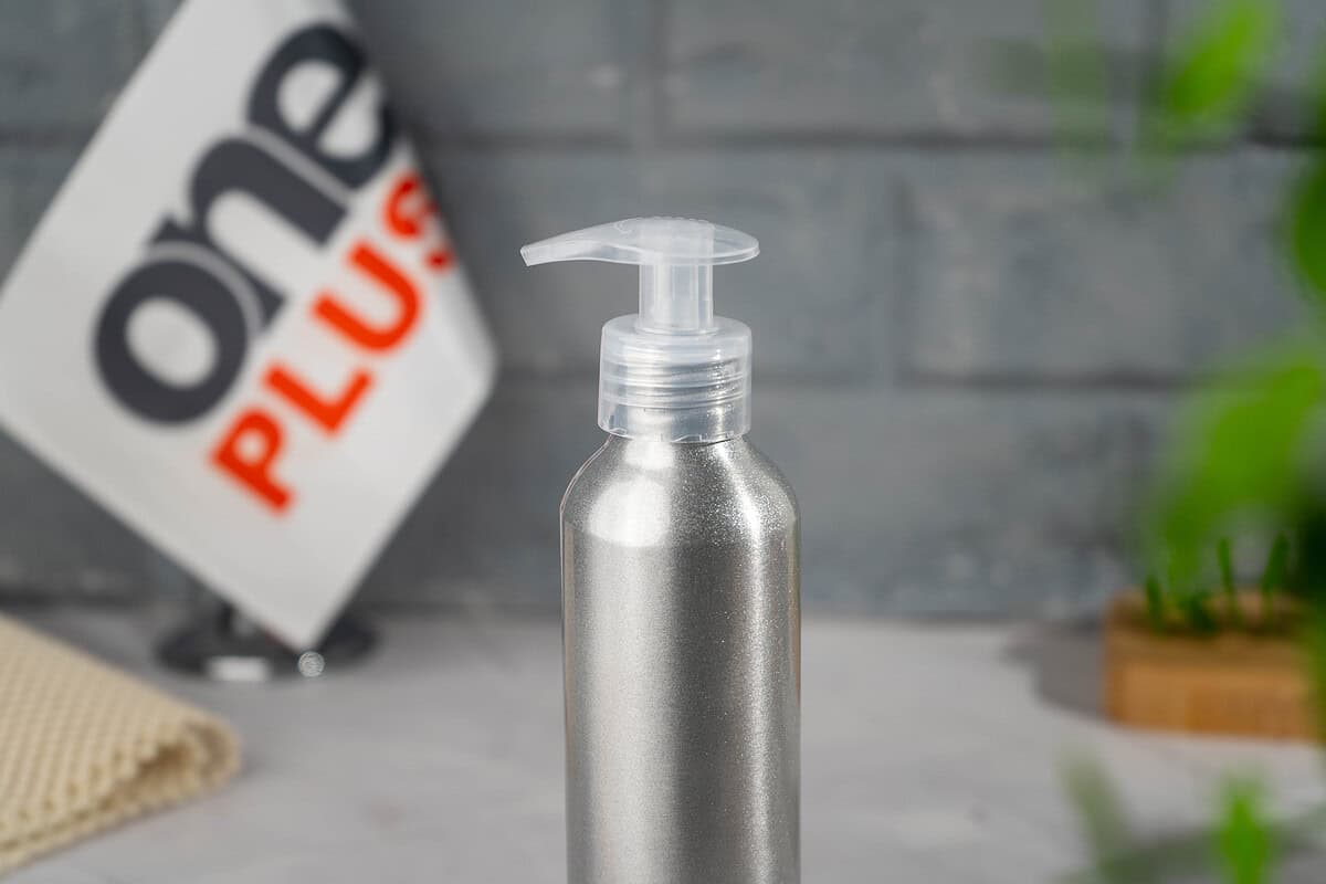 Nergis Lotion Pump transparent color on a bottle Nergis Lotion Pump transparent color on a bottle