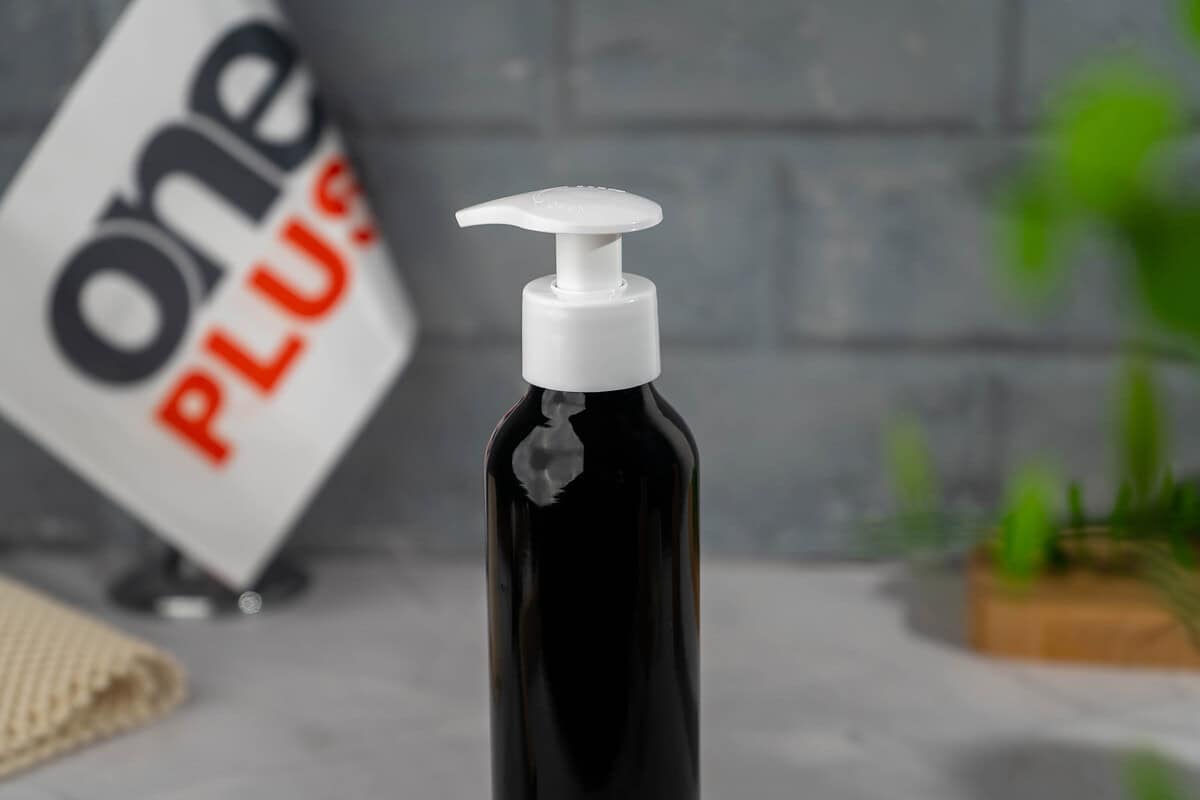 Nergis Lotion Pump white color on a bottle Nergis Lotion Pump white color on a bottle