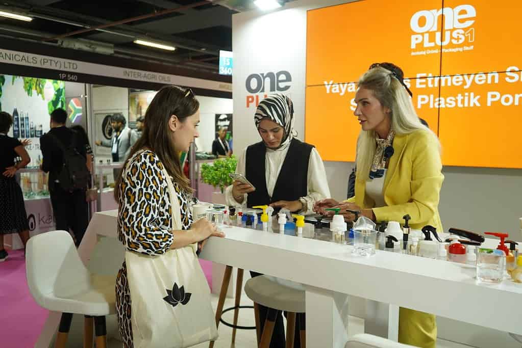 OnePlus Packaging Participation in Beauty Istanbul Exhibition 2024 (11)