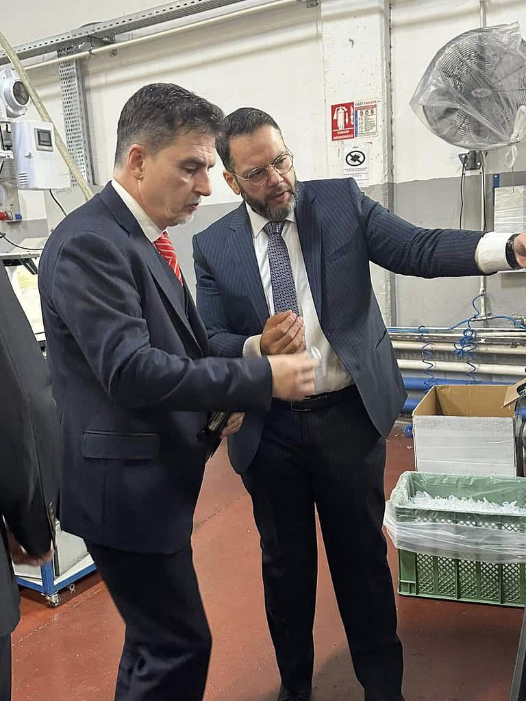 Visit to Our Factory by Hakan Yurdakul, Member of the Economic Policies Board (4)